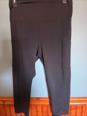 Women Black High-Waist Pocket Leggings